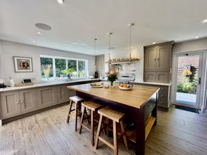 Photo 18- click for photo gallery